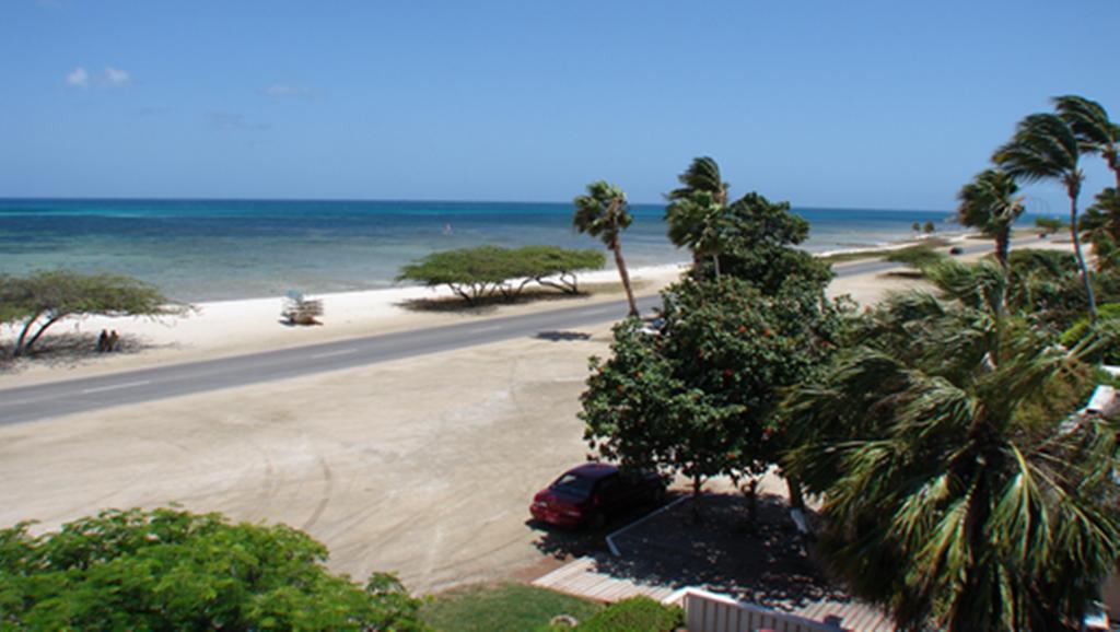 Aruba Beach Villas Palm Beach Exterior foto